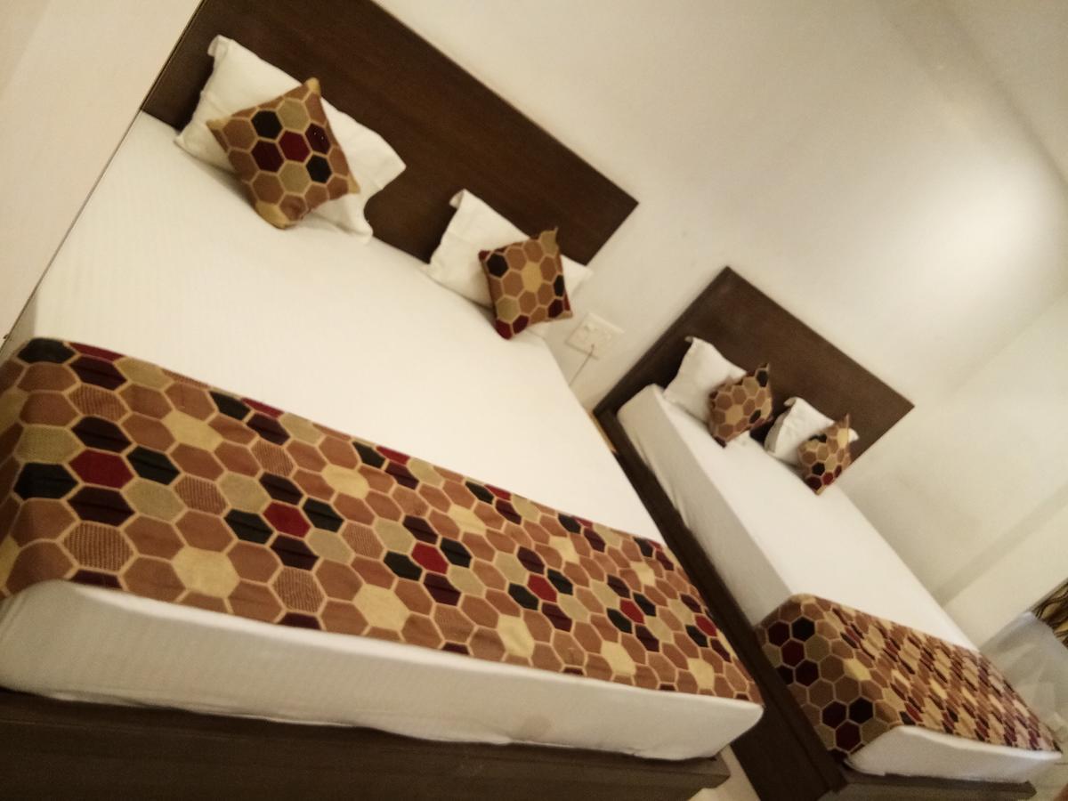 Hotel Delux 2*