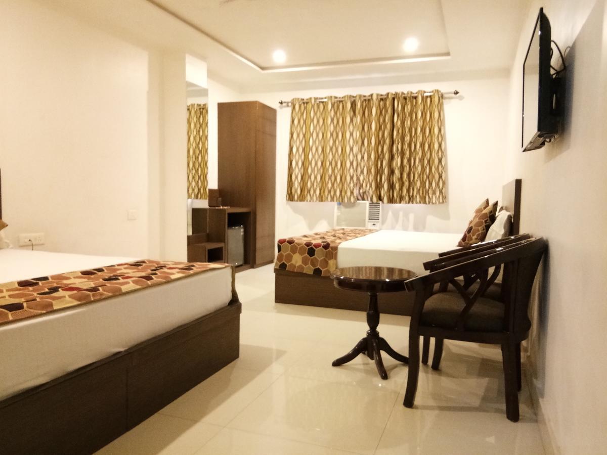 Delux Hotel