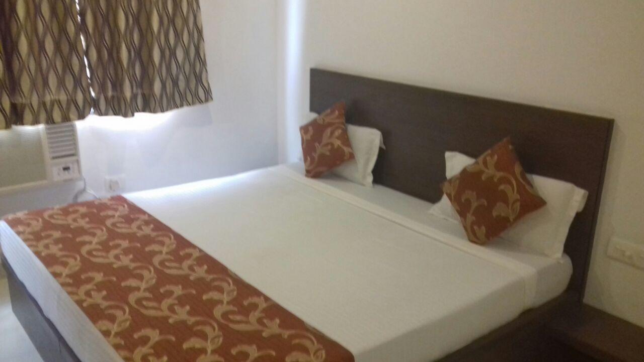 Delux Agra (Uttar Pradesh)