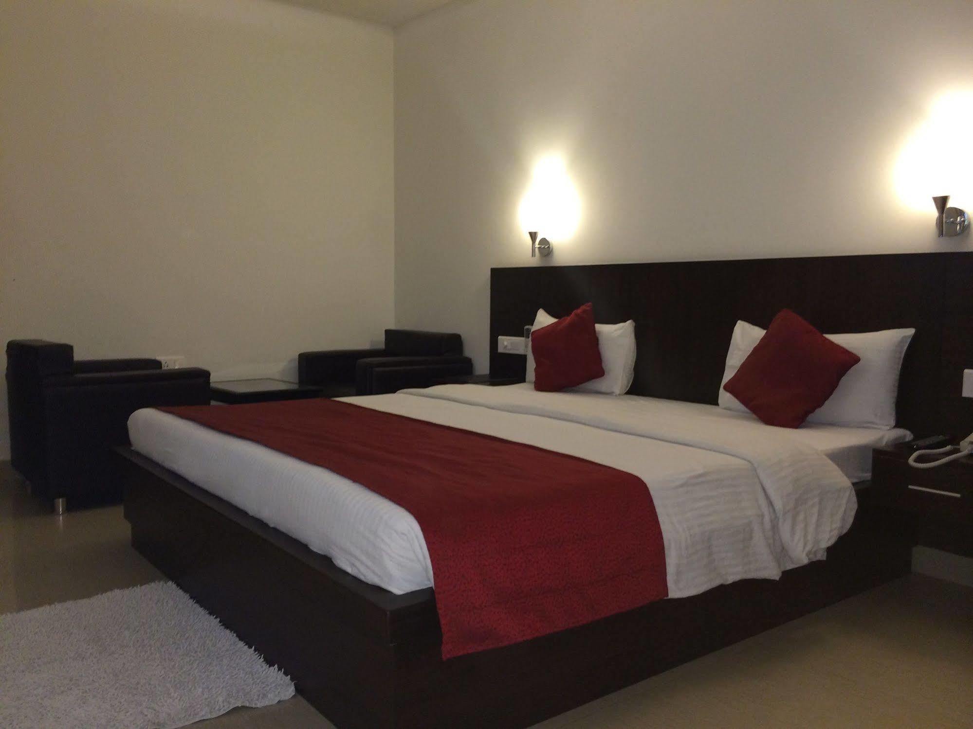 Hotel Kush 3*