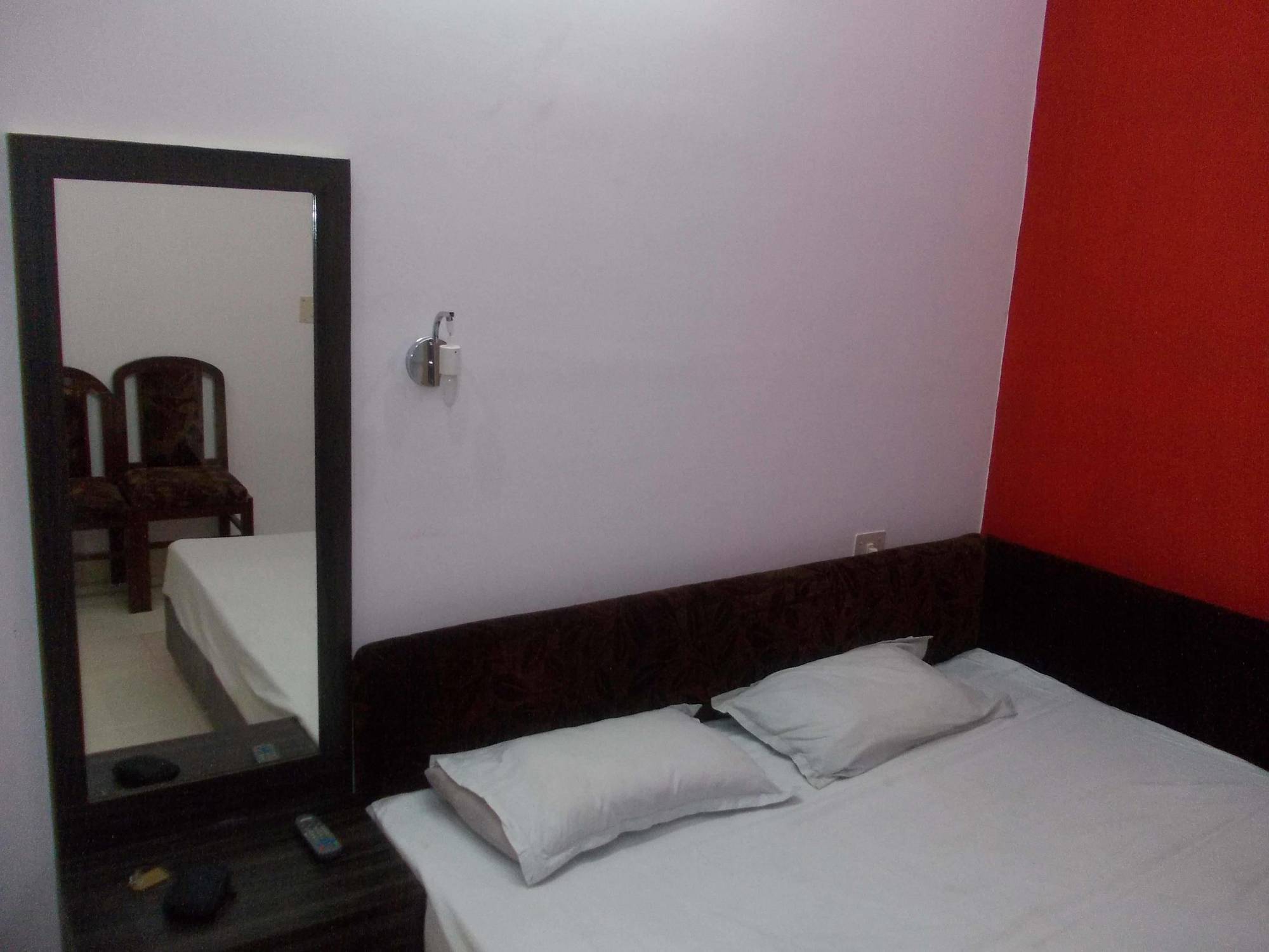 Oyo 19802 Anant Plaza Agra (Uttar Pradesh)