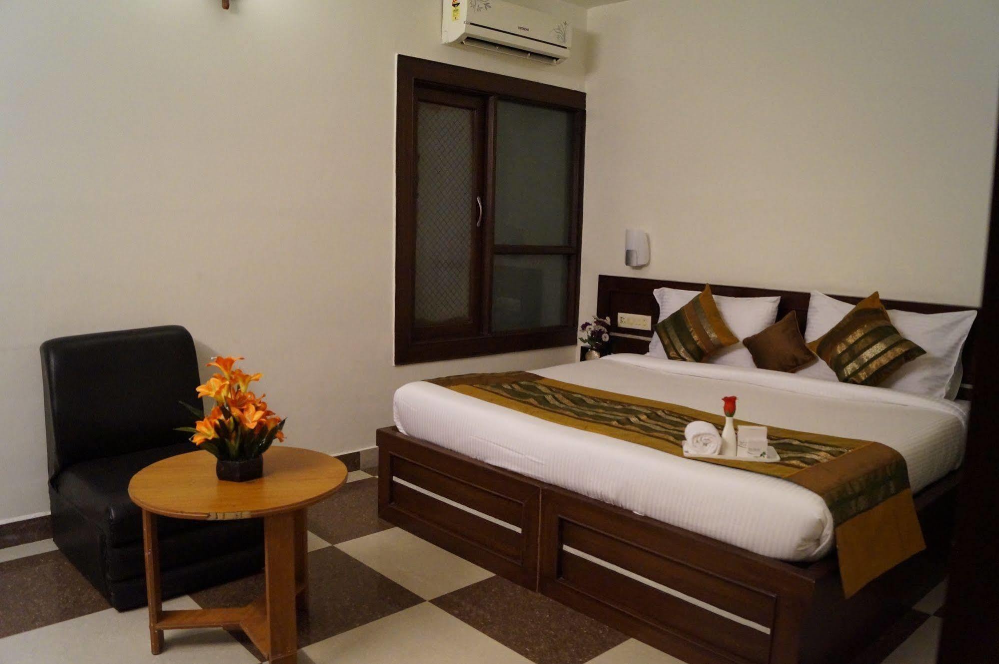 Optimum Tara Palace @ Taj Hotel
