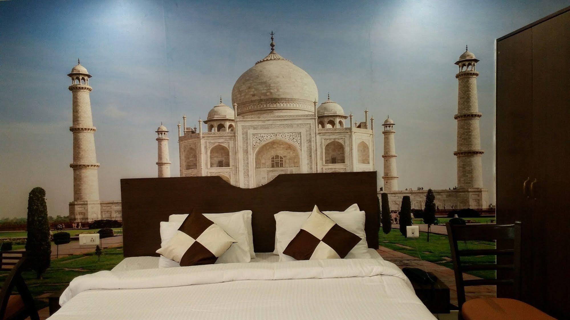 Taj Heritage, Hotel