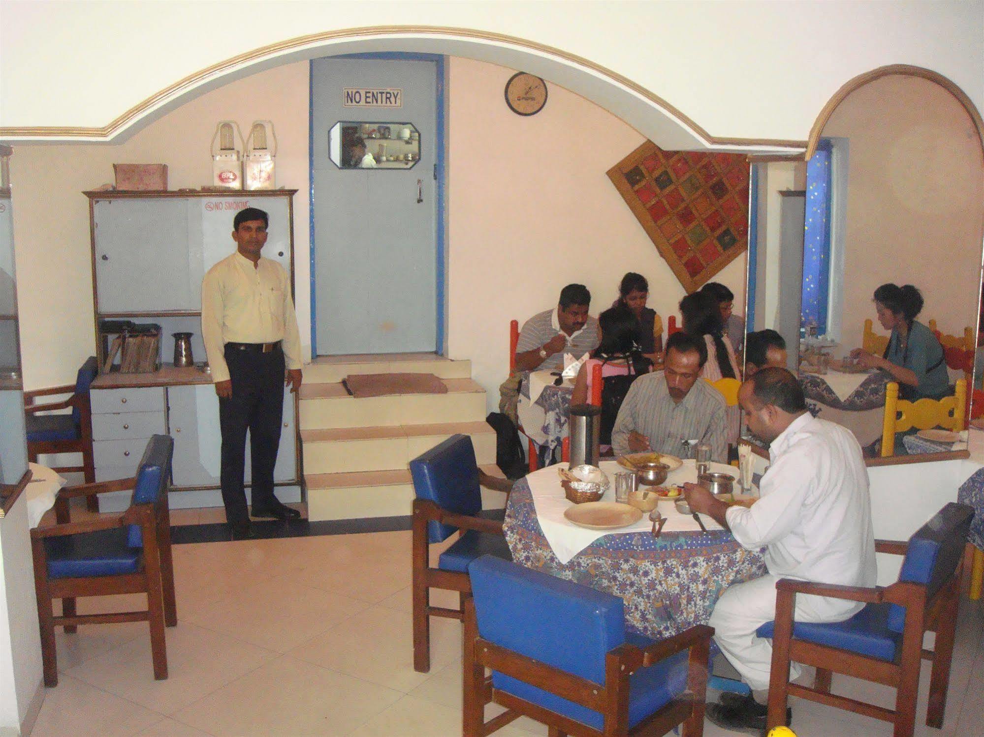 Hotel Ray Of Maya Agra (Uttar Pradesh)