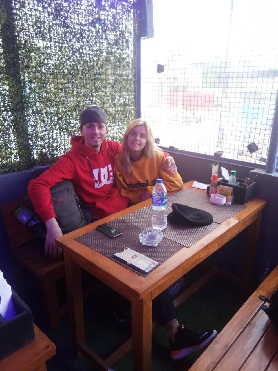 Lucky Restaurant & Guest house