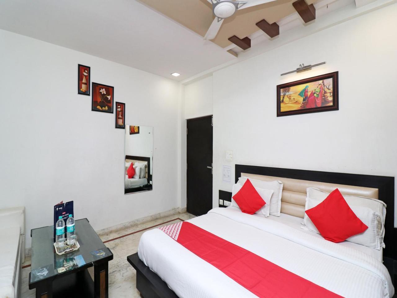 Aaradhya Residency Guest house 2*