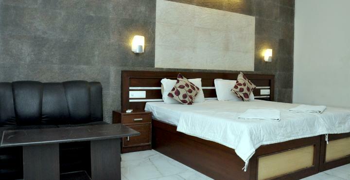 Optimum Tara Palace @ Taj Hotel 3*