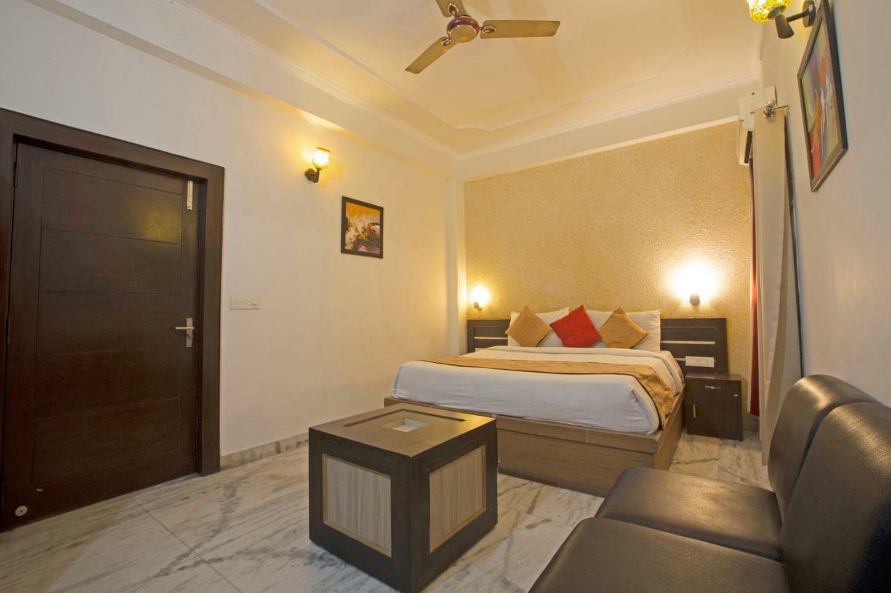 Optimum Tara Palace @ Taj Hotel