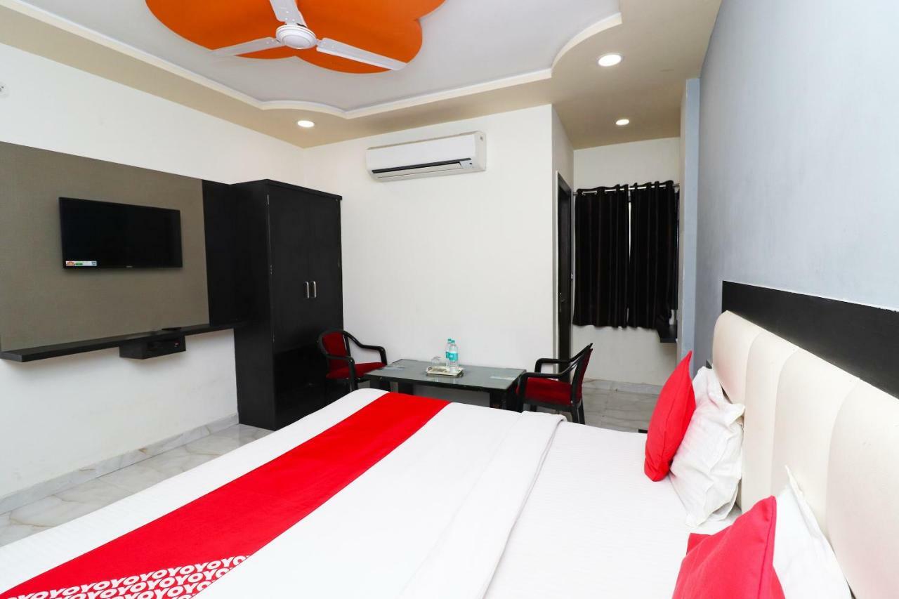 Aaradhya Residency Guest house 2*