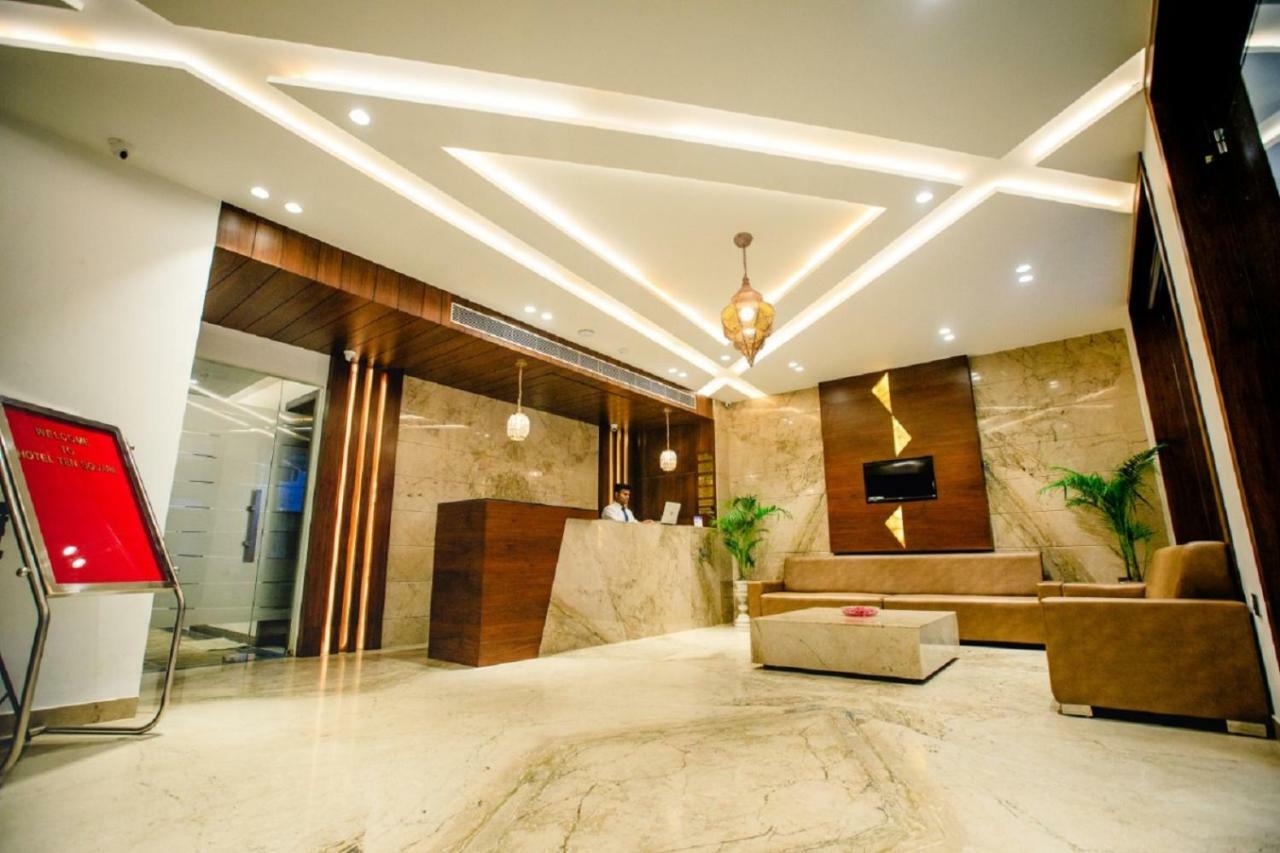 Hotel Square, India