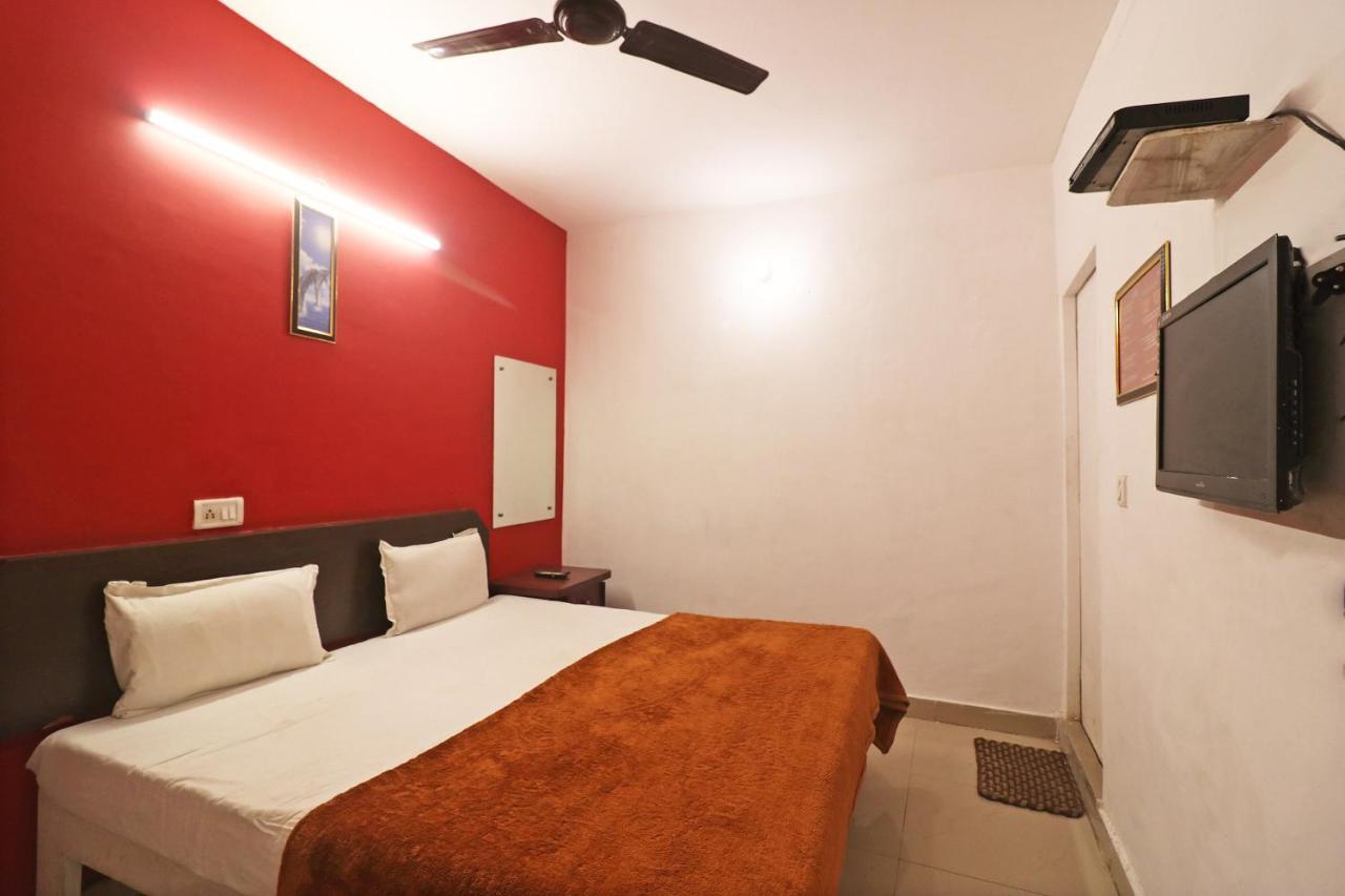 Hotel Spot On 48690 Host
