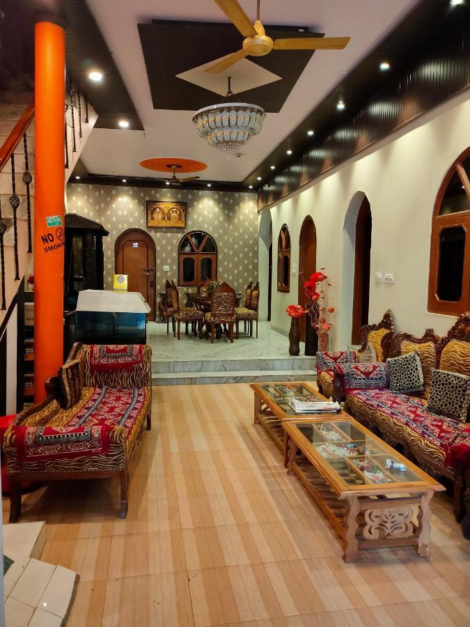 Rashmi 3* Agra (Uttar Pradesh)